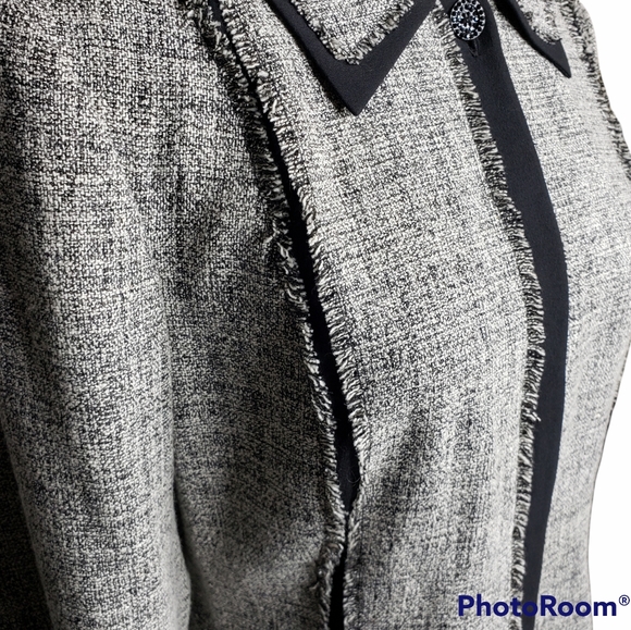 Chic Wool Blend Academia Eyelash Fringe Snap Blazer size 10 Jones NY - Picture 8 of 15